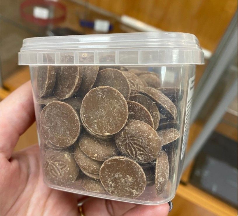 Шоколад молочный Caramelito 36% 250 г