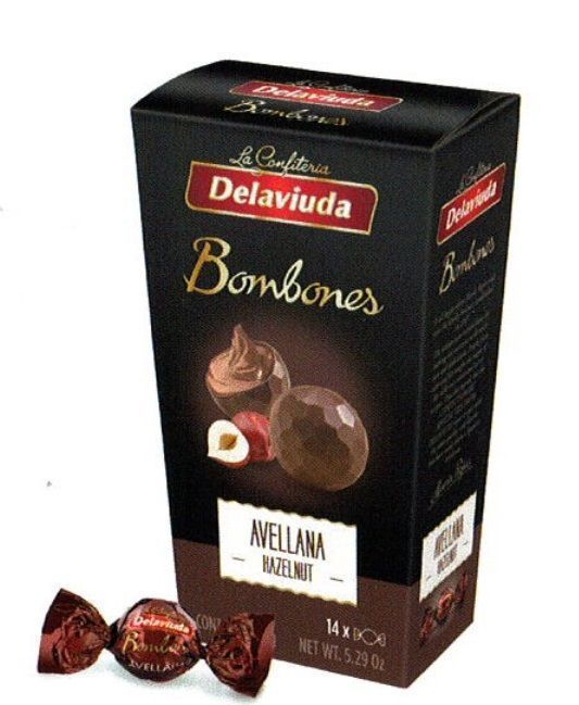 Шоколадные конфеты Delaviuda из молочного шоколада с фундуком 150г
